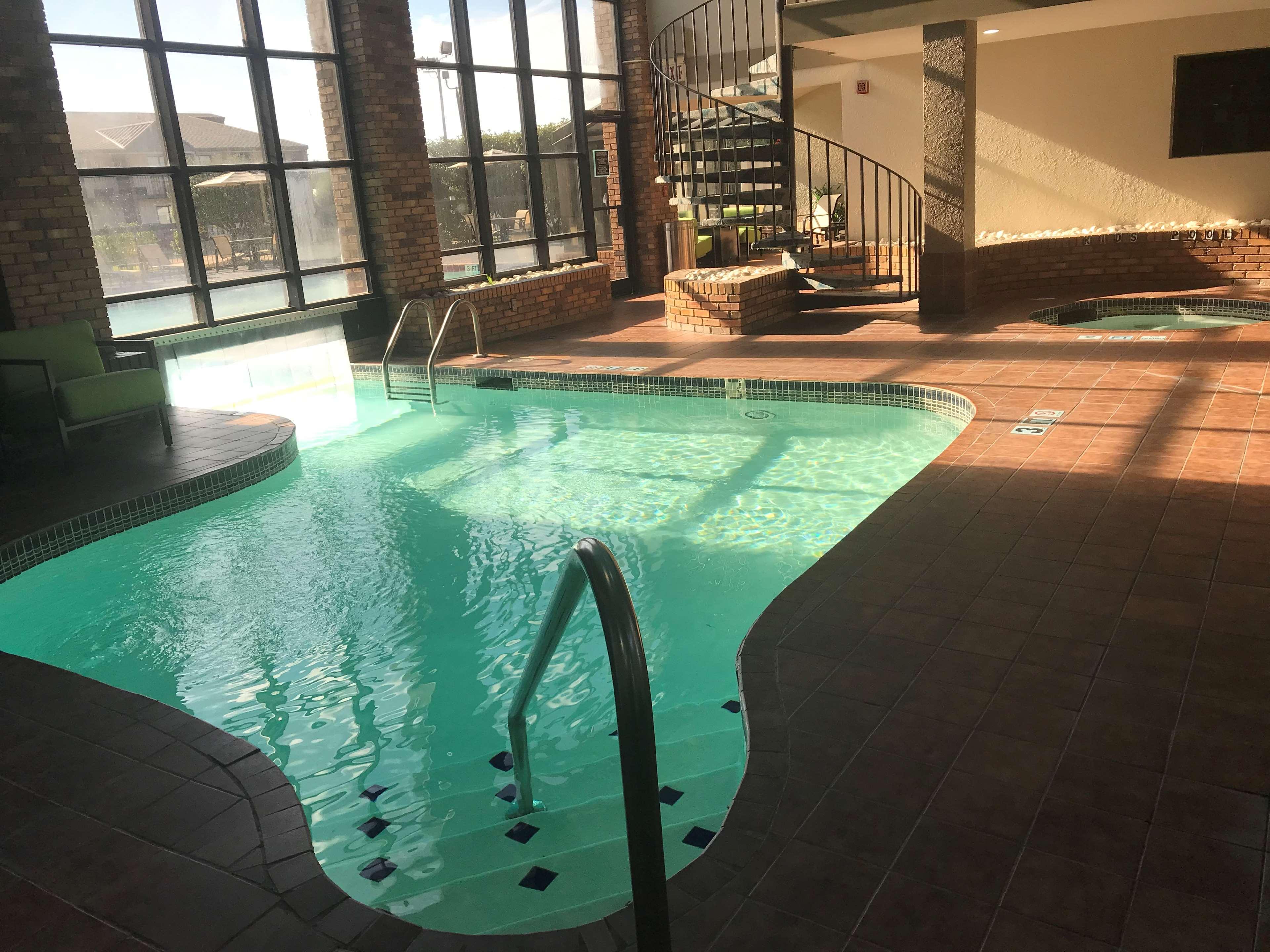 Surestay Plus Hotel By Best Western Greenwood Εξωτερικό φωτογραφία